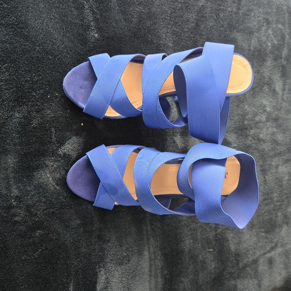 Shoes - Picture 2 of 3